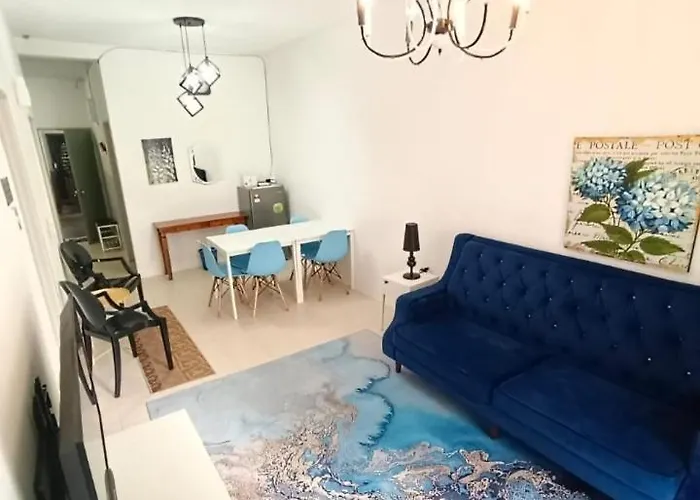 Muslim Boutique Apartment With Balcony